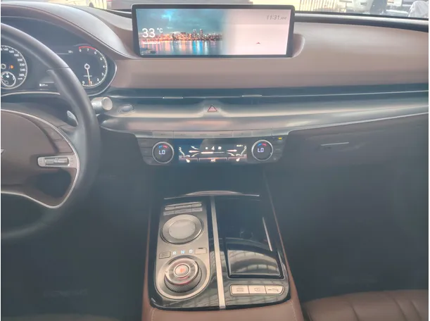 Car image 23