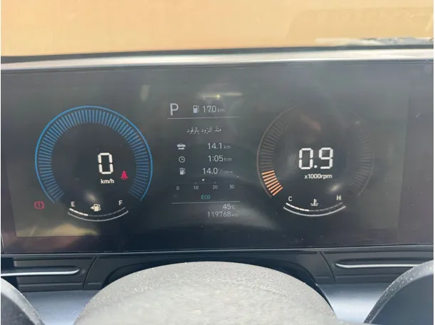 Car image 18
