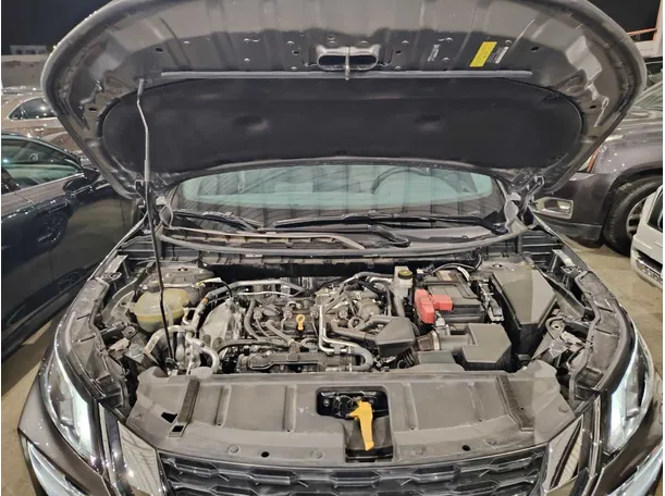 Car image 30