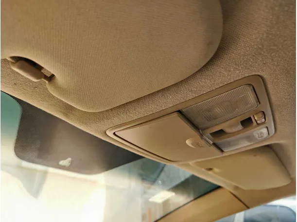 Car image 32