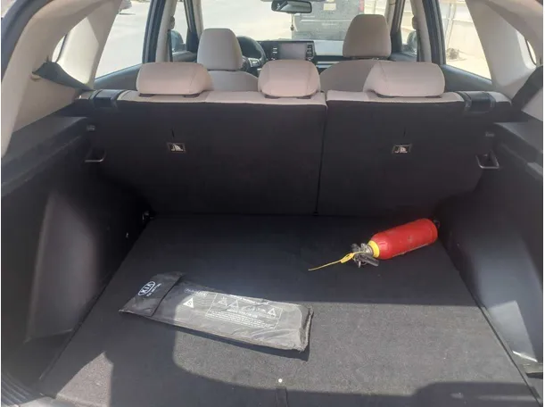 Car image 23