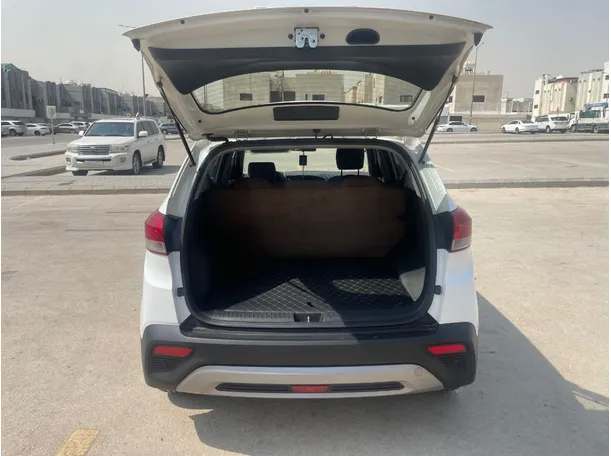 Car image 21