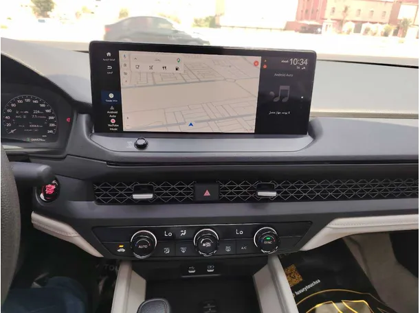 Car image 24