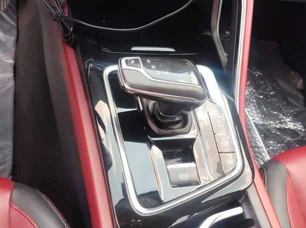 Car image 17