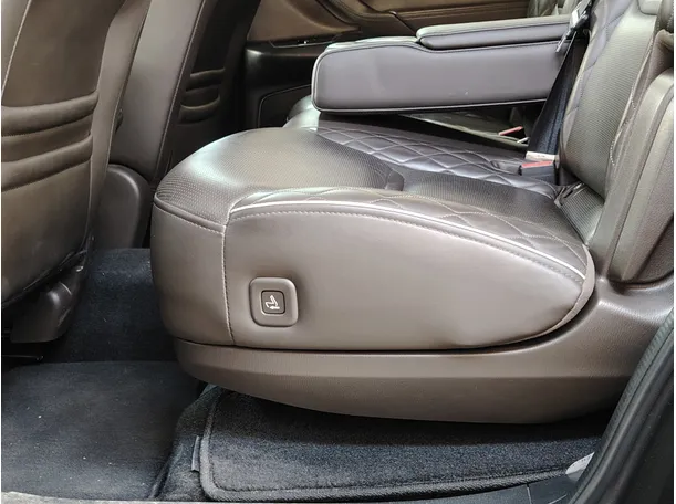Car image 41