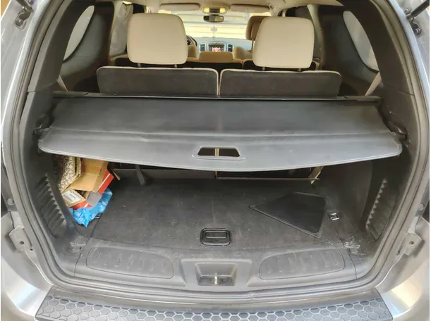 Car image 30