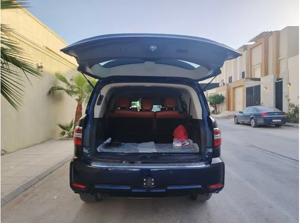 Car image 27