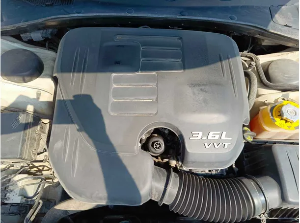 Car image 35