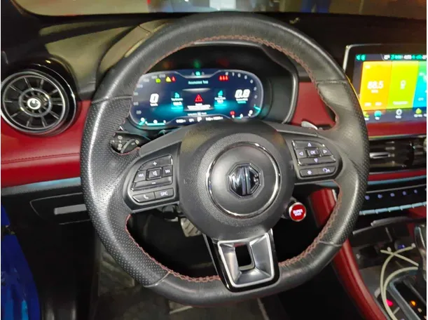 Car image 27