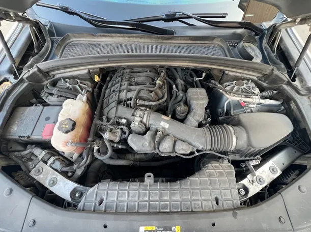 Car image 32