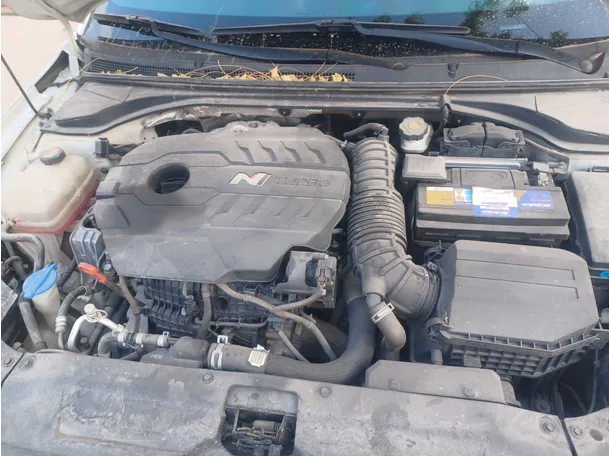 Car image 19