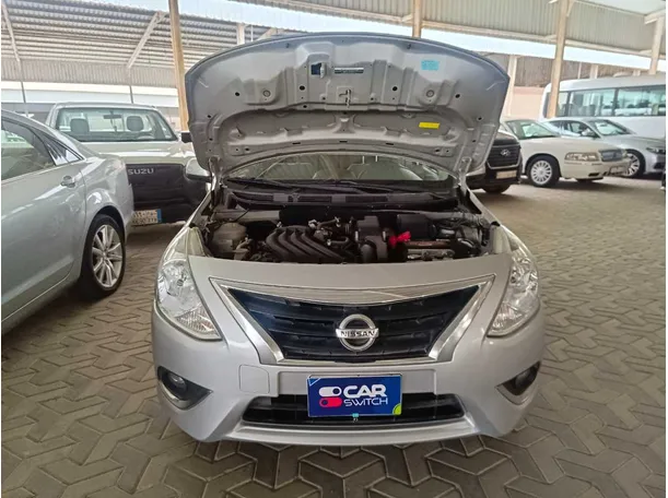 Car image 24