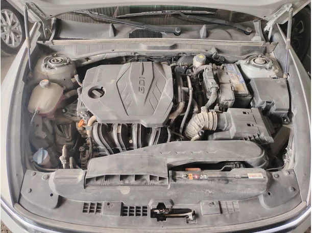 Car image 28