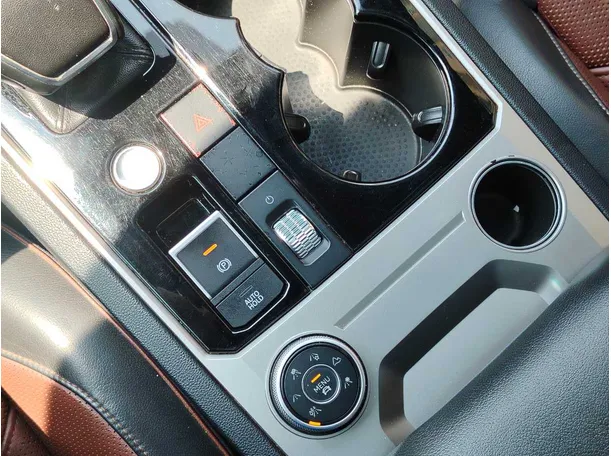 Car image 22