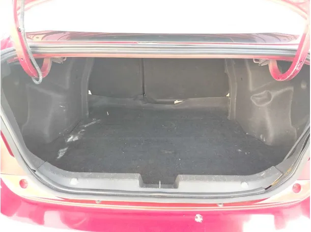 Car image 30