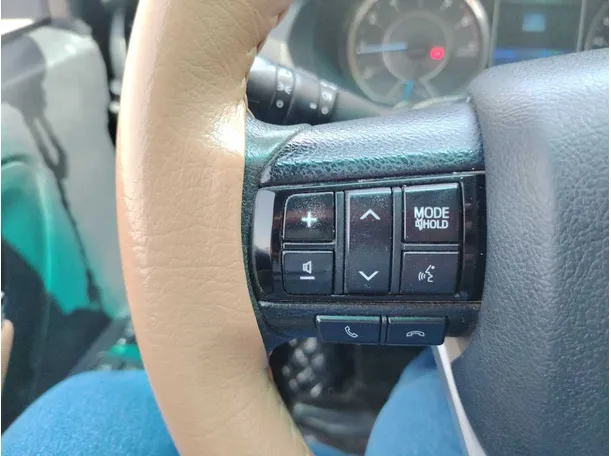 Car image 40