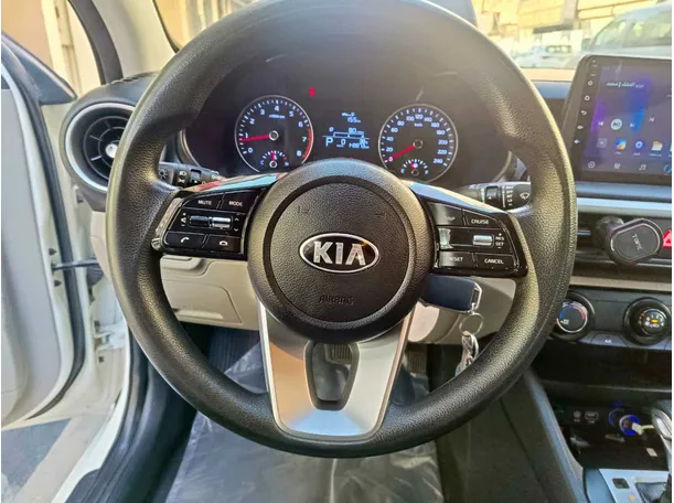 Car image 24