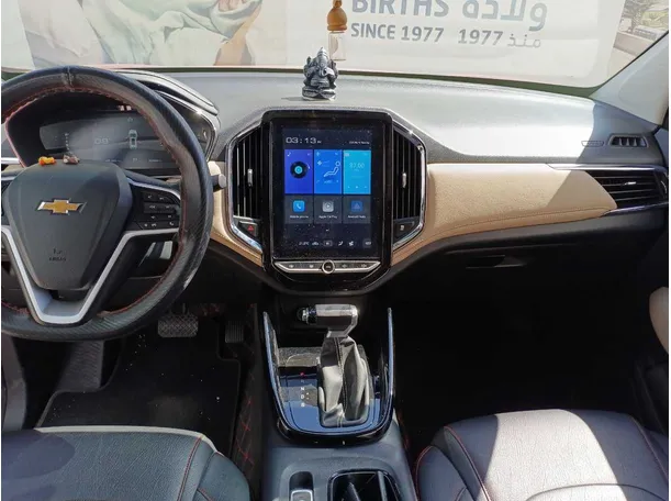 Car image 16