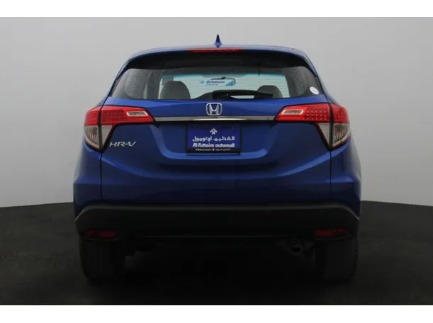 Car image 12