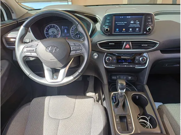 Car image 18