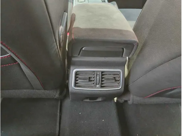Car image 42