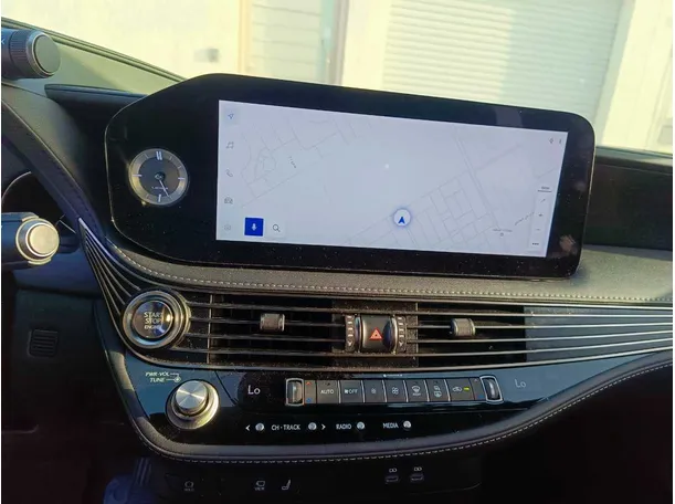 Car image 29
