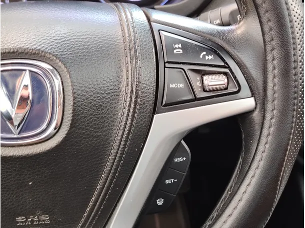 Car image 27