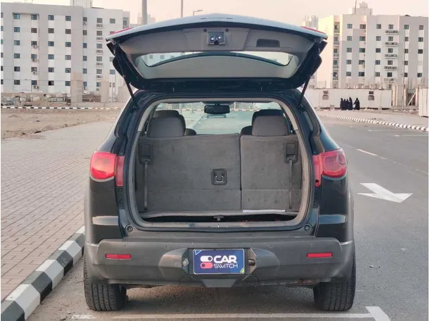 Car image 23