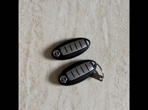 Car image 22
