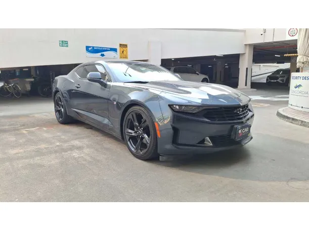 Car image 4