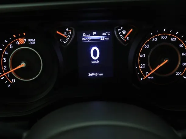 Car image 6