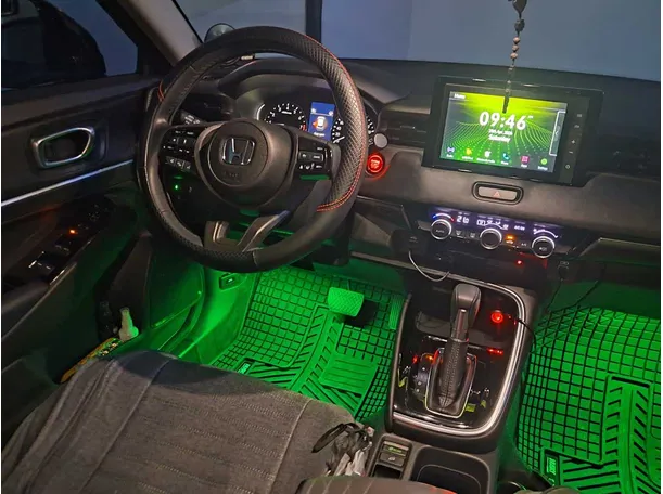 Car image 19