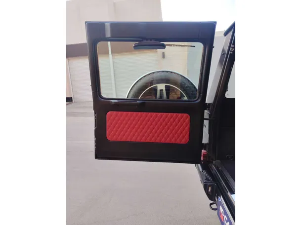 Car image 25