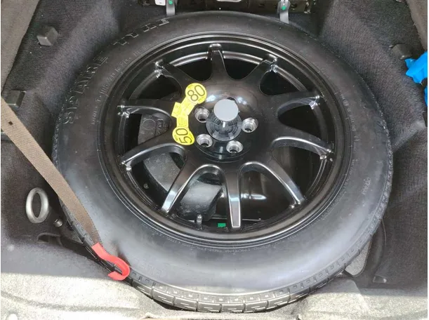 Car image 44