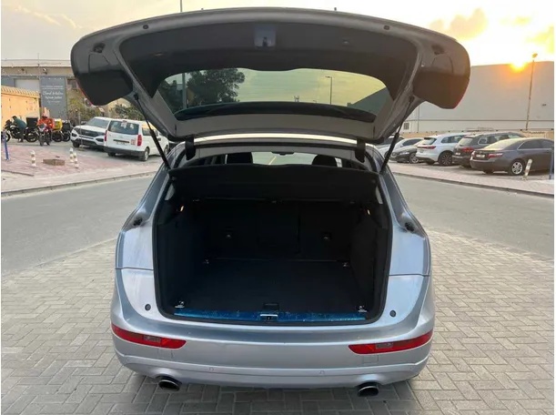 Car image 21