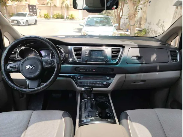 Car image 21