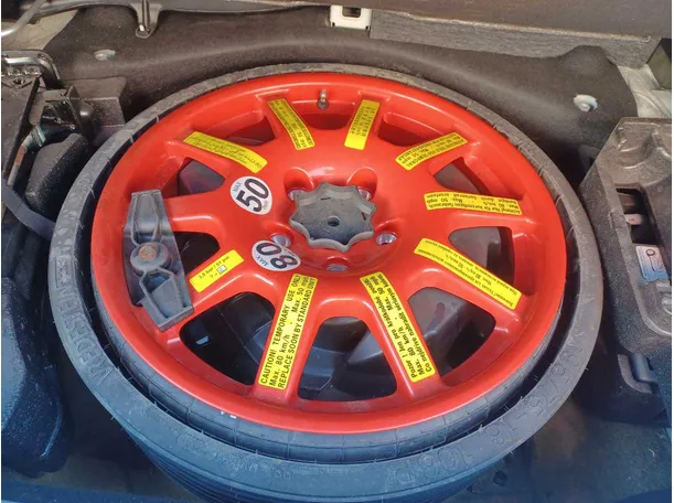 Car image 25