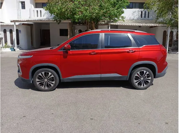 Car image 8
