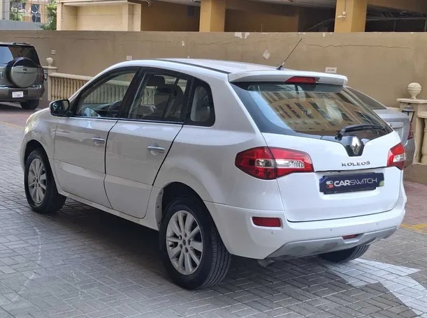 Car image 7