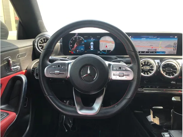 Car image 19