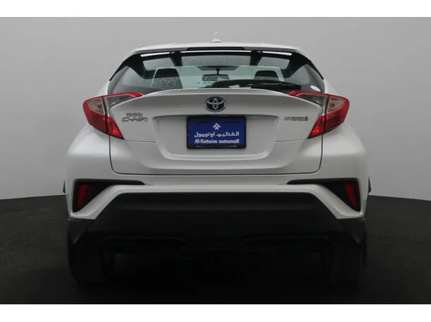 Car image 12