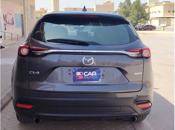 Car image 6