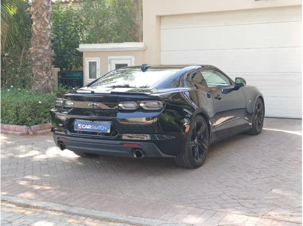 Car image 5
