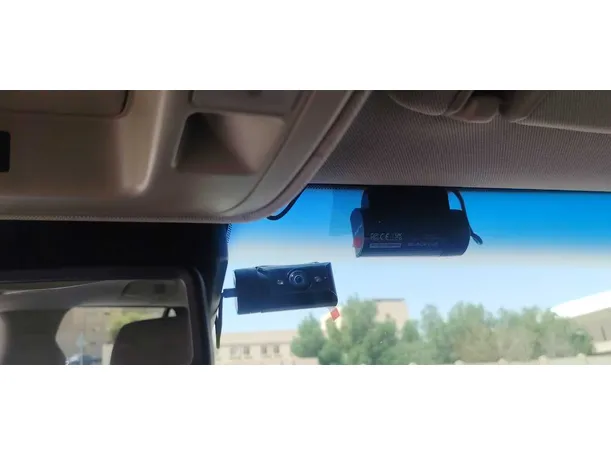 Car image 24