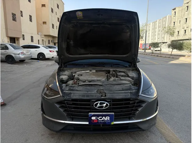 Car image 25