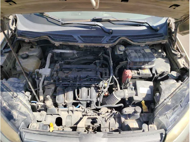 Car image 26