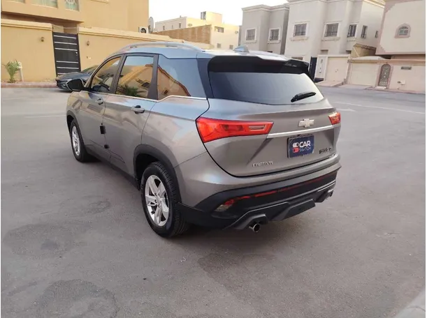 Car image 7