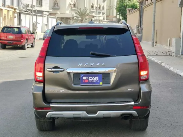 Car image 6