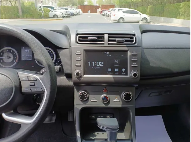 Car image 16