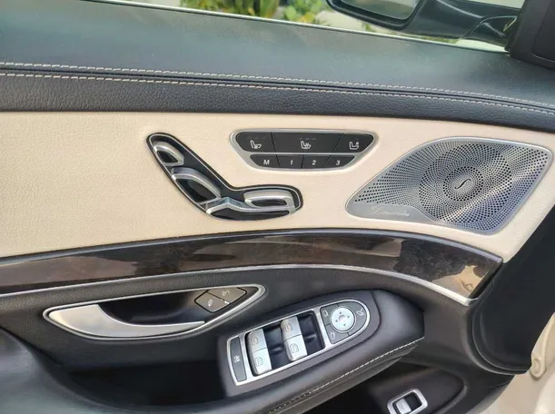 Car image 39